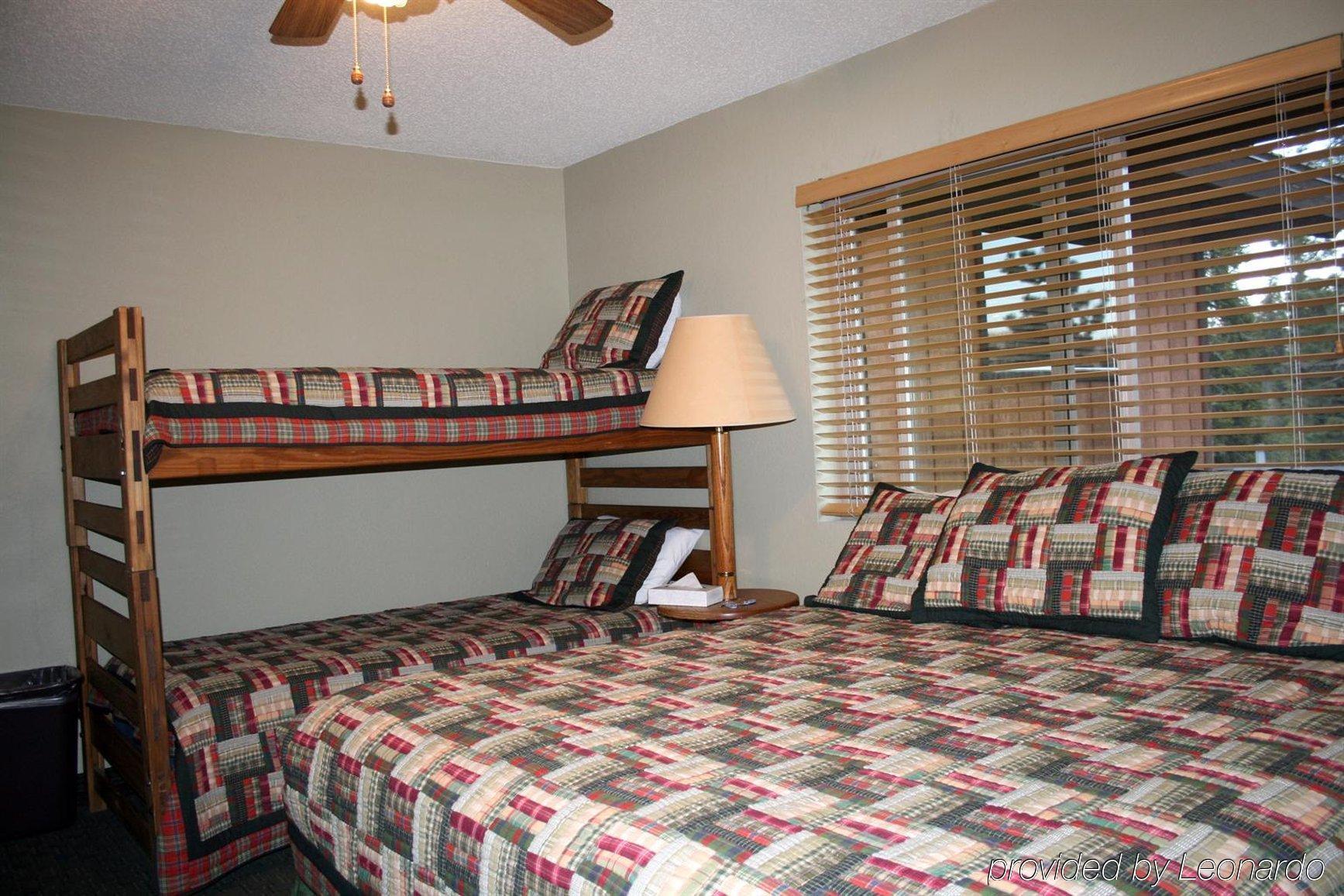 Montecito Sequoia Lodge Wilsonia Room photo